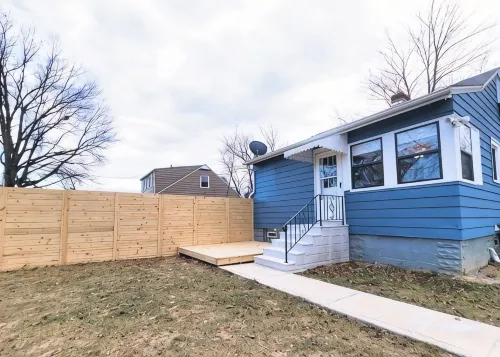 Cozy Beachtown Bungalow perfect for any getaway - Wifi