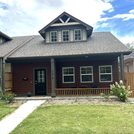 It's all about Location! This Downtown Retreat = easy access to the heart of GJ.