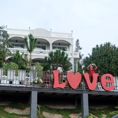 Foresta Hill Resort