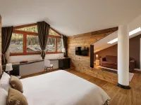 Montana Lodge & Spa, by R Collection Hotels Hotels near Arp