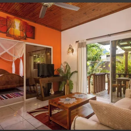 Effie Mountain View Gecko Villa