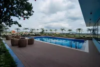 Eagle Hotel - Pools