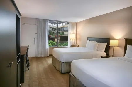 Skyline Hotel & Waterpark