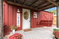 Gorgeous Barn Cabin 10Min from Main St!