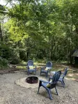 Private + Wooded + Quaint & Cozy + 5 Mins to Dwntn Blk Mtn + 15 Mins to Ashvle - Alppimaja
