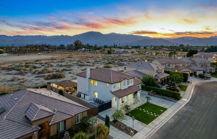 Ultimate Retreat w/ Game Room, Pool & Spa! Close to Festivals!