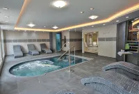 Cbh Frensham Pond Hotel