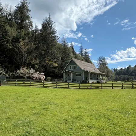 Enchanting Rural Home Short Drive to Bandon Beaches, Recreational Areas, Golf
