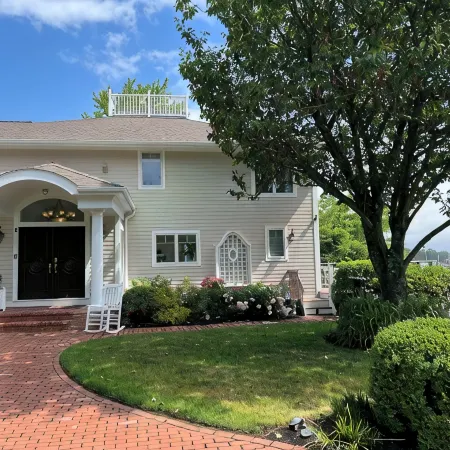 Waterfront Retreat, Private Beach + Hot Tub — 2Nts, 25% Off