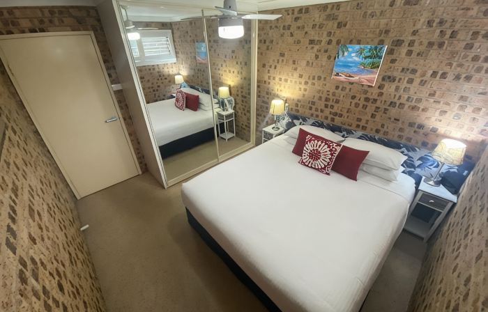 Avaleen Lodge Motor Inn