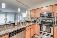 The Seacrest ~ 2 Bed & Bath by the Beach! - Apartments