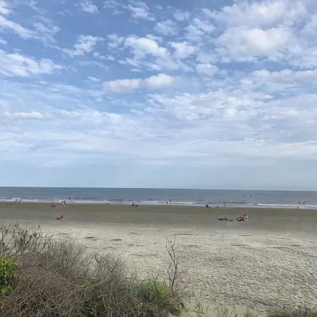 Fairway Oaks Villa! Lagoon Views! Short 5-7 Minute Stroll to the Beach!