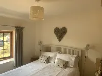 Cosy Family Cottage with Dog-Friendly Garden, Near Rock, Polzeath & Padstow - 3 Yıldız
