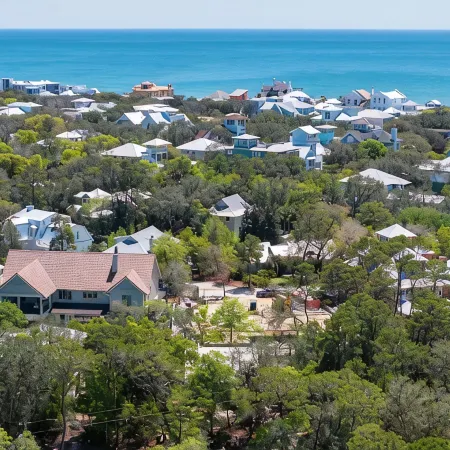 Charming beach cottage! Near Seaside with easy beach access! Love pets!