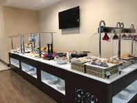 The local Hotels Grozny (Локал Грозный) - Завтрак