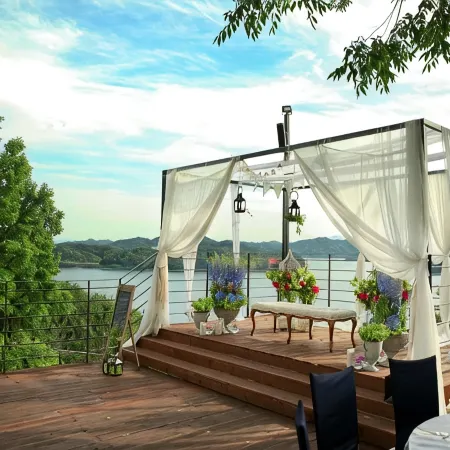 Asia Lakeside Hotel
