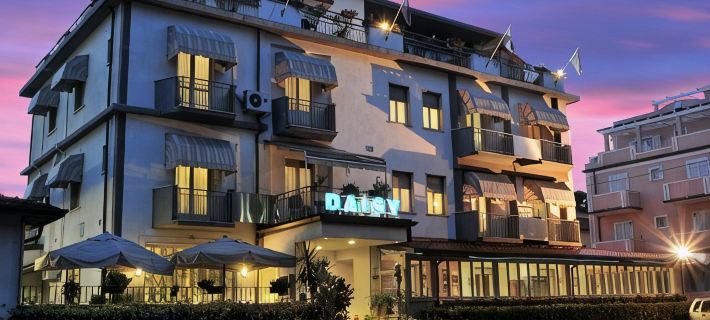 Hotel Daisy Hotels in Massa