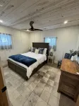 2A2J Barn pool Getaway 9 miles to WEC - 4-Star