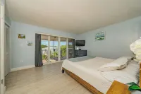 Amazing Key Largo Tropical Paradise 3/3 Townhouse with Water Lagoon view