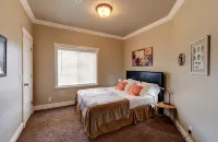 3 bedroom Beautiful Home minutes from Capitol Reef National Park