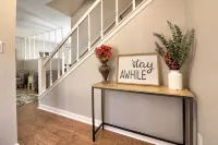 "Broken Arrow 3-Bedroom Retreat – Cozy, Family-Friendly with WiFi & AC - Homestays