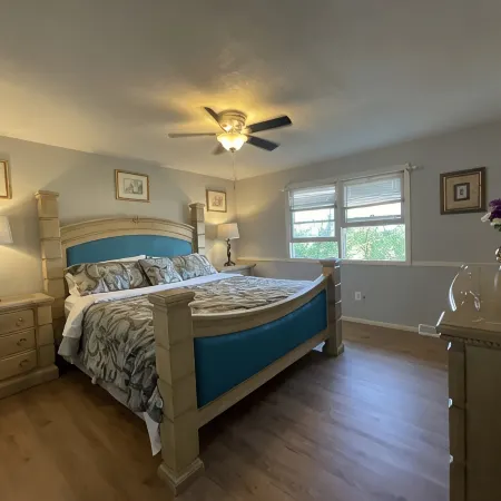 Spacious & quiet Denver Home - 7bedroom, 5 bath & queen