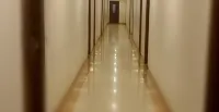 Hotel Apex Inn - parking