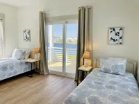 10 Br, Sleeps 26, Panoramic Views, Walk to Beach + Boardwalk, Directly on Lake - 4-Star