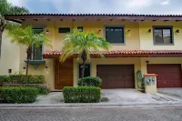 Stylish Villa with Brand-New Furniture, Panoramic Ocean Views, and Infinity Swimming Pool & Hot Tub - Apartments