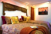Oasis by the Santa Fe River - 4 Blocks to Historic Plaza; 1 Block to Canyon Road - キッチン