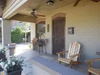 1927 Restored Downtown Phx Historic Bungalow Close to Medical & Sports. - 방갈로