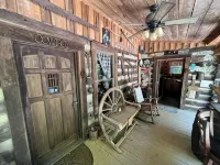 Very Private Rustic Log Cabin - Nashville Tennessee - บ้านพักหลังเล็ก