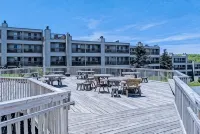 Experience Mountain Bliss: Cozy Condo w Resort Amenities in Beech Mountain, NC! - Pools