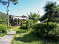 Jecheon Evergreen Pension Hotels near Baeglyeonsa