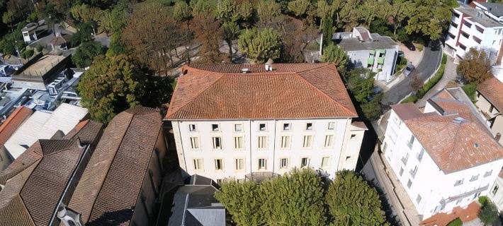 Logis Hotel Restaurant des Thermes Hotels in Herault