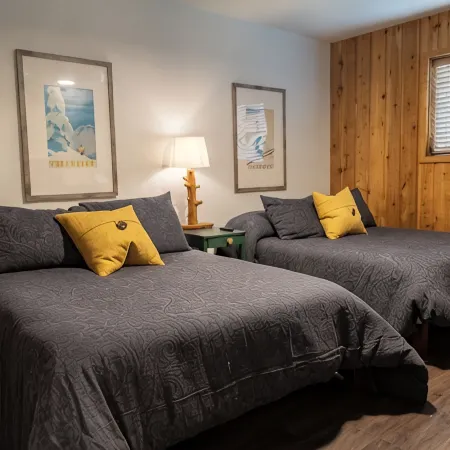 Where We Roam Condo - Steps To Slopes and Downstairs Corner Unit!