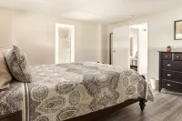 Cozy & Clean 3 BD/2BA In The Heart of The Red Rocks - 2-Star