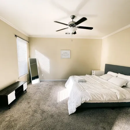Spacious, New build 4 bedroom house in Conroe