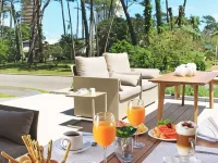 Awa Boutique + Design Hotel Hotel dekat Pantai Mansa