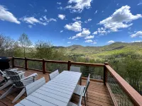 Little Hickory Top - Mountain Side Modern Cabin - Alphydda