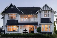 Cedar House - Интернет