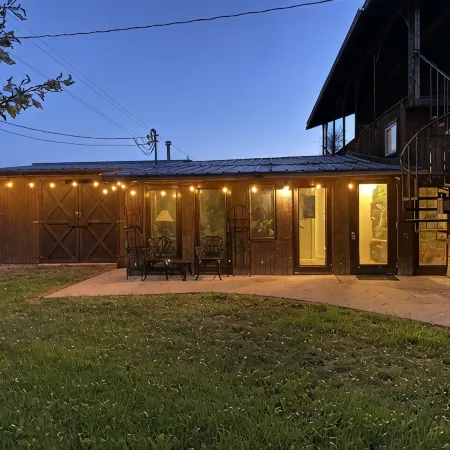 Quiet apartment at the mouth of meadow mountains. Located right off of i15.