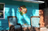 Tropical Hideaway 15 minutes from downtown and beaches! - 3성급