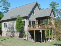 Cozy Bear Paradise  on Weiss Lake  in the foothills of the Appalachian Mountains - 4-Star