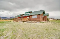 Cody retreat with a view and hot tub - 4-نجوم