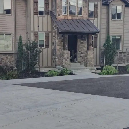 Panoramic Lake Views, Pool, Hot Tub, Gameroom!