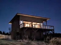 Sunsets over the mountains! Deer grazing daily! A truly pastoral setting! - Wifi