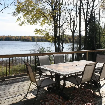Lake Namakagon Sunrise Cove~Unwind & Reconnect. Private Dock, 2 Kayaks, Row Boat