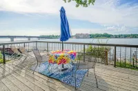 Sally's Blue Pearl  3 Br/2 Bath - Book August 2026 Now for Best Deals! - 4-Star