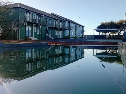 Eden Villas Guesthouse - 2-Star